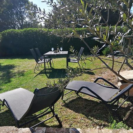 Garden Apartment Pjescana Uvala Bagian luar foto