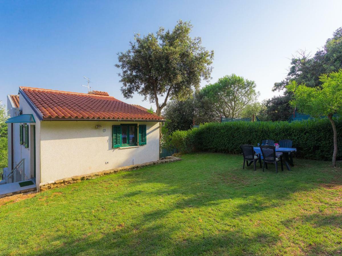 Garden Apartment Pjescana Uvala Bagian luar foto